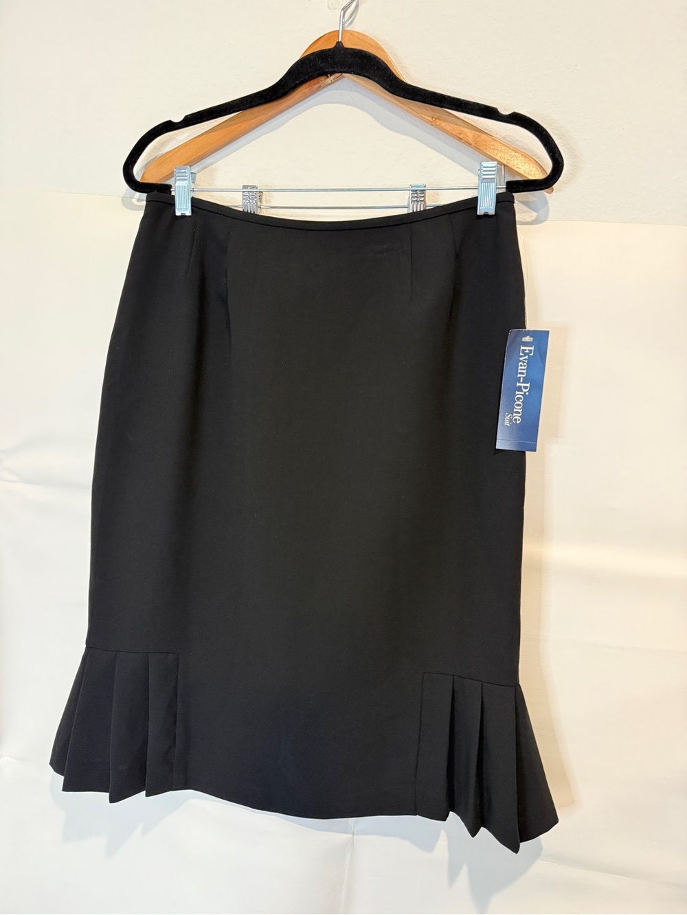 Evan Picone Black Pencil Skirt with Pleated Hem Accents
